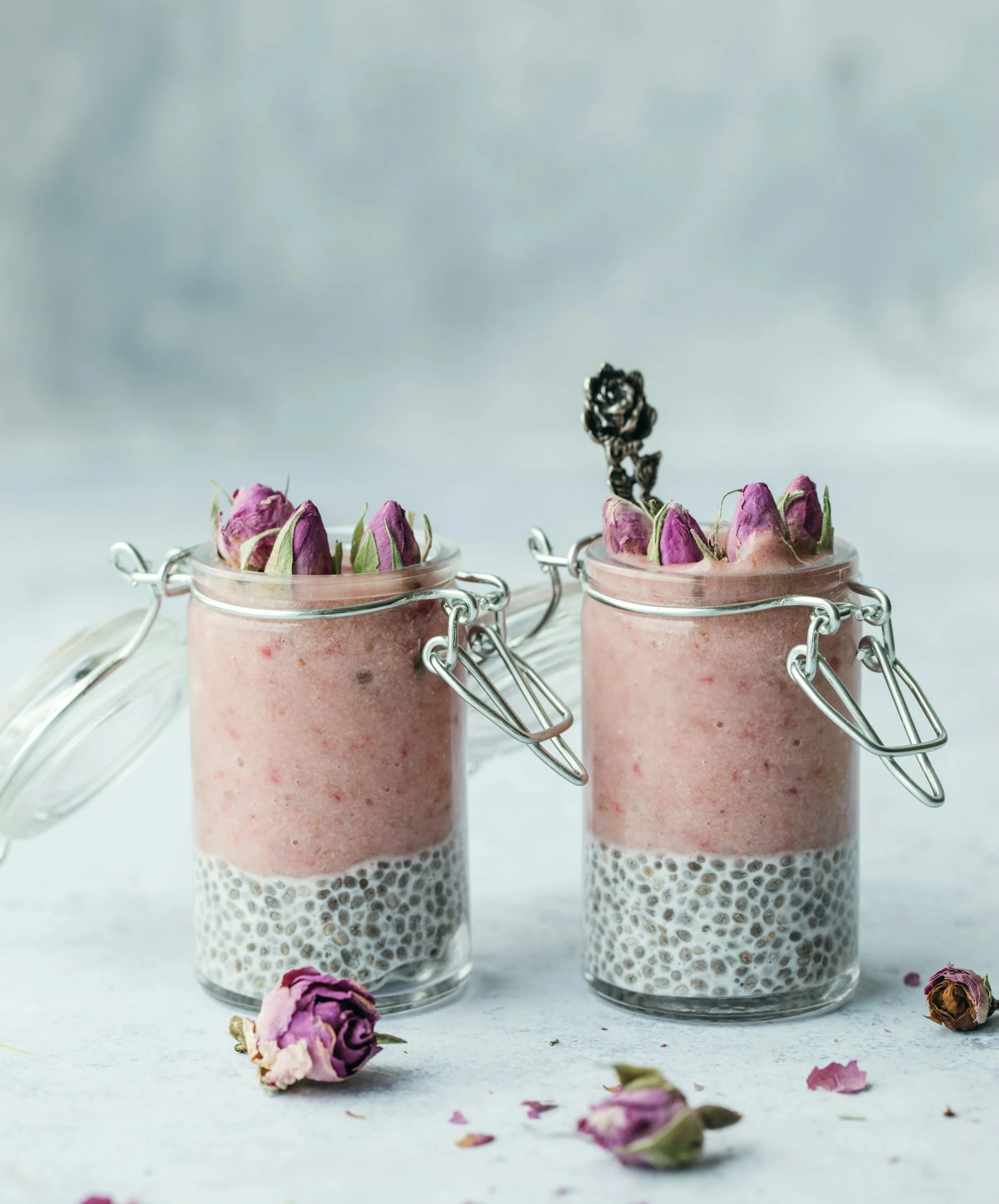 Chia pudink ve sklenicích